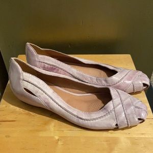 Corso Como LeatherStitchedLight PurpleWashed Effect Cut OutSandalW/Thin FlatHeel